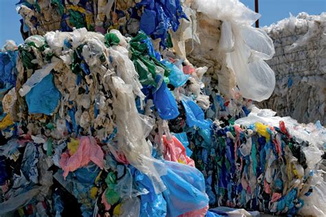 Upcycling Turning Plastic Bags Into Adhesives Research Uc Berkeley