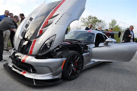 Today, with much more horsepower than at the beginning, it's a brute of a different color, balanced. 2016 Dodge Viper ACR Pricing, Photos, & Engine Rev $122k 645HP