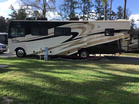 2007 Used Fleetwood Bounder 35e Class A In Florida Fl