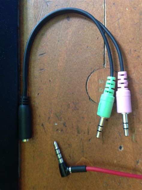One might think that using a. Combo Jack (3.5 mm to 2.5 mm x 2) microphone not working ...