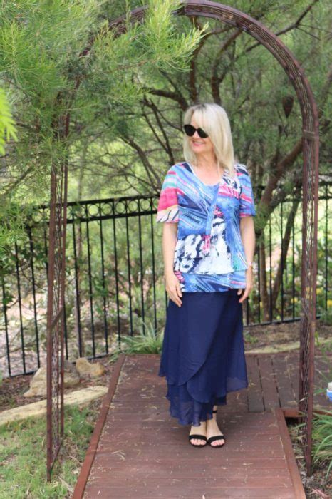 How To Wear Long Skirts Without Looking Frumpy 15 Style Tips You Need