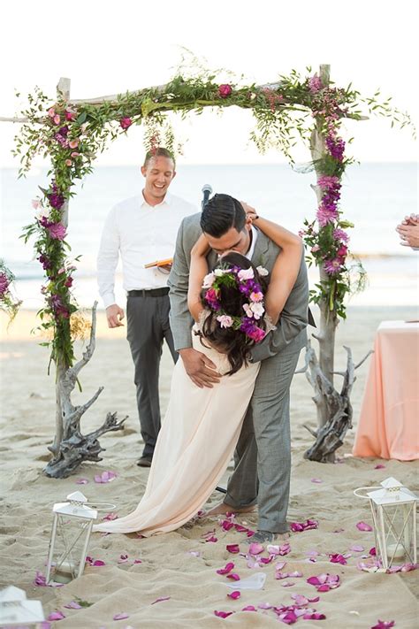 Joy Filled Virginia Beach Oceanfront Wedding Tidewater And Tulle Timeless Modern Wedding