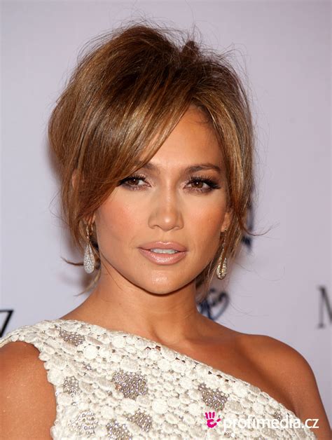 25 Exciting Jennifer Lopez Hairstyles Creativefan