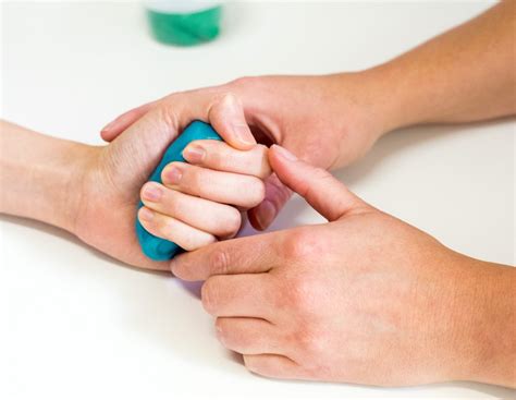 Rheumatoid Arthritis Symptoms And Treatment Melbourne Hand Rehab