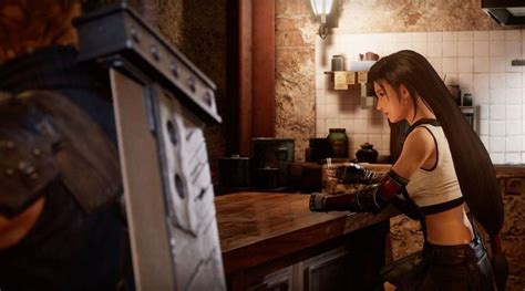 Final Fantasy 7 Remake Devs Told To Restrict Tifa S Chest