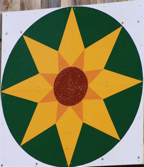 Sunflower Barn Quilt | Barn quilt patterns, Painted barn ... This unique barn quilt pattern would look great inside or out.