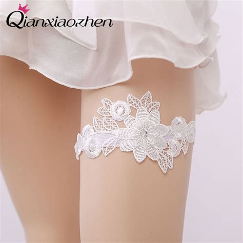 Looking for luxury bridal hair accessories? Qianxiaozhen Flower Lace Leg Wedding Garter Bridal Garters ...