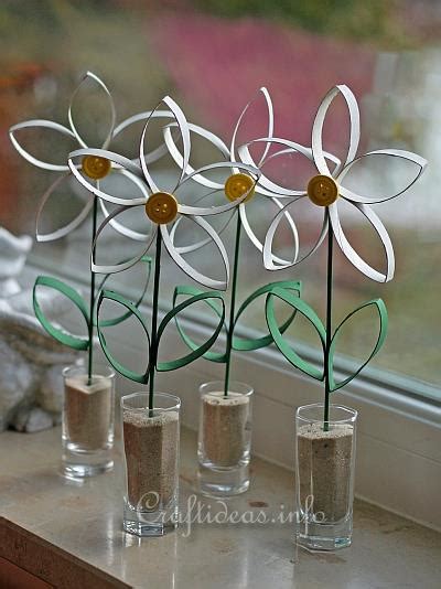 My visits to pinterest always inspire and motivate me to do wonderful things. 15 Fun Kids Crafts Made from Empty Toilet Paper Rolls