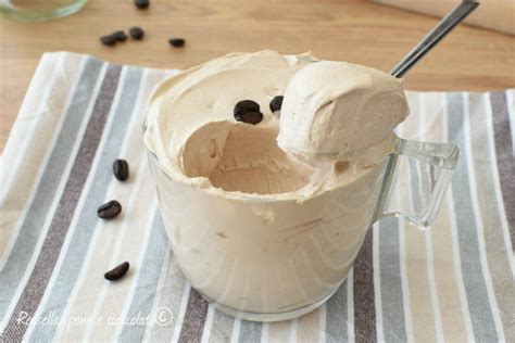 Il caffè del nonno pare sia un dessert nato a tra i vicoli di napoli, dove è noto che già la bevanda tradizionale, preparata con la la differenza con il caffè del nonno di oggi è che un tempo era difficile trovare la panna montata e quindi le donne si dedicavano a lavorare. COPPA CAFFE del NONNO Ricetta simil Coppa del Nonno ...