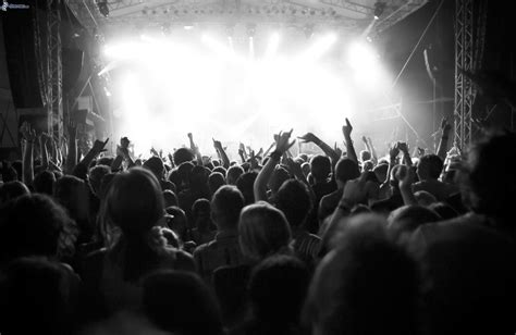 Crowd Concert Black And White Photo 218480 Z1045 The Edge