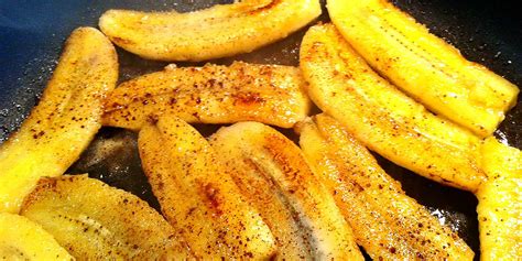 These deep fried bananas are caramelized and sweet. The Plastic In Frying Oil Hoax Debunked - The Rojak Pot