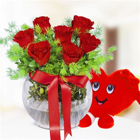 Send Flowers Turkey Red Roses In Aquarium And Heart Pillow From 11usd
