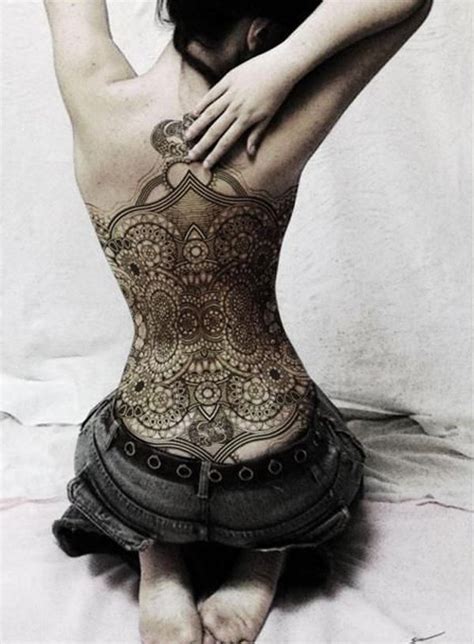 10 Elegant Lace Tattoo Designs For Women