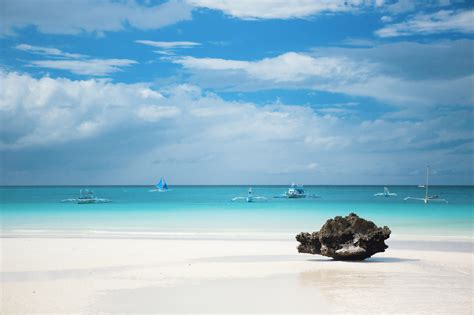 Perfect White Sand Beach On Boracay Island Padi Pros