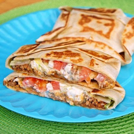 Homemade crunchwrap supreme is easily customizable with your favorite toppings! Homemade Crunchwrap Supreme Recipe - (4.4/5)