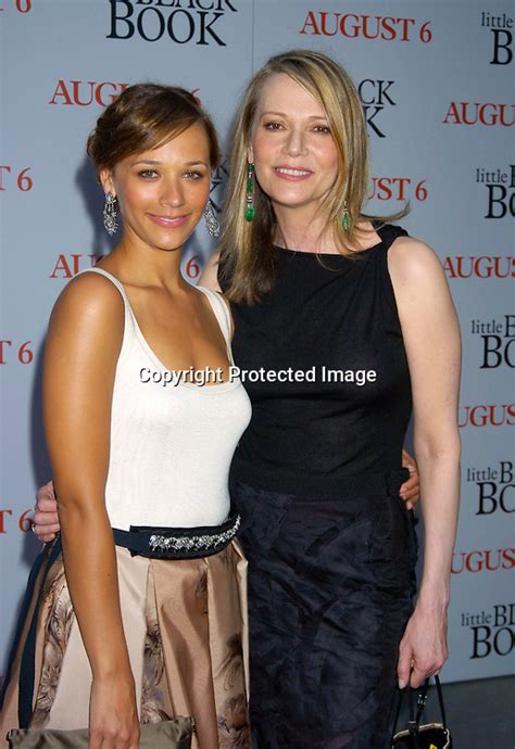 7200 Rashida Jones And Peggy Lipton Robin Platzer Twin Images