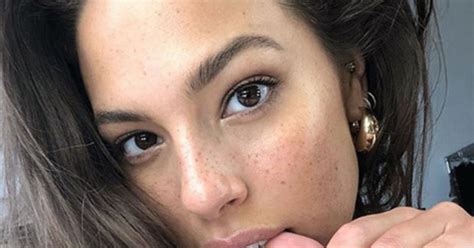 Plus Size Babe Ashley Graham Poses For Most Seductive Look Yet In