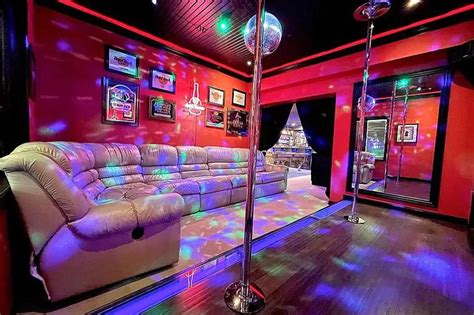 House With Secret Strip Club In Basement Hottest Club In Indiana