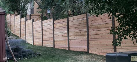 Between our homes and helping friends with their fencing, we've built 3 or 4 horizontal stepped horizontal fences are great if you have a graded yard or if your house is on an incline. Horizontal privacy fence on a slope - http ...