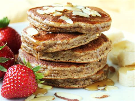 These banting, gluten free, paleo banana pancakes allow you to enjoy this favourite dessert, breakfast or snack without having any feelings of guilt. Delicious as it Looks: I Love Saturday Pancakes (Paleo-Style)!