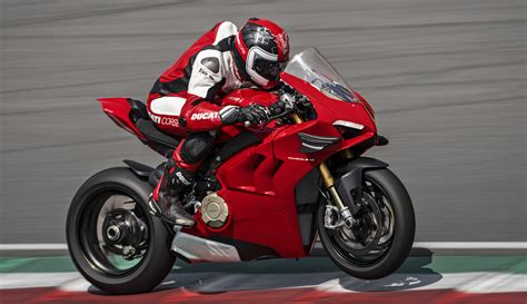 The Best 2021 Supersport Bikes You Can Buy Webbikeworld