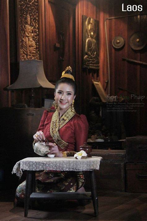 laos-ລາວ-lao-traditional-dress-in-2021-laos,-laos