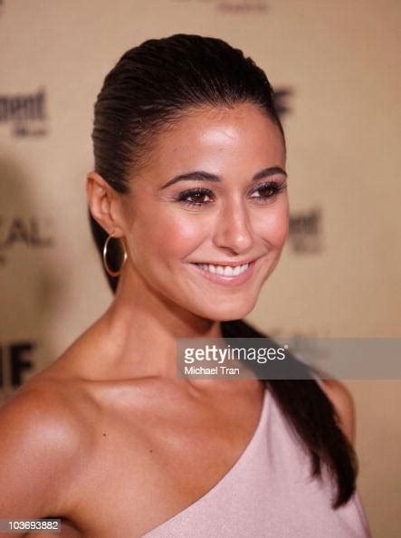 Emmanuelle Chriqui Arrives At The Entertainment Weekly And Women In News Photo Getty Images