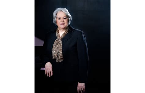 Century 21 The Real Estate Group - Lyn Robinson - 5 Star Featured Members