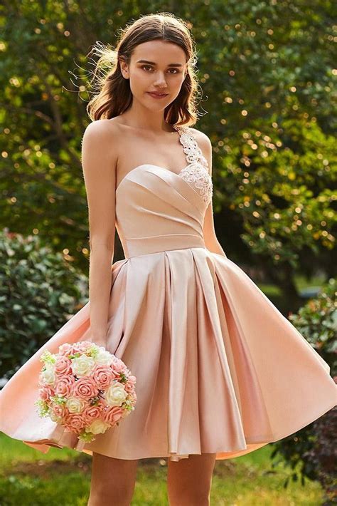 Short Bridesmaid Dresses 15 Trendy Suggestions Short Bridesmaid Dresses Knee Length