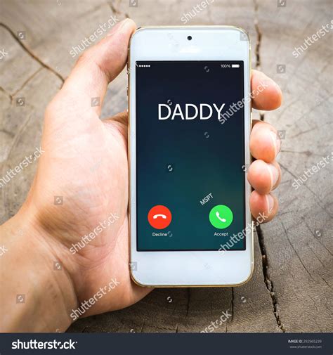 Smartphone Incoming Calls On Hand Daddy Stockfoto Shutterstock