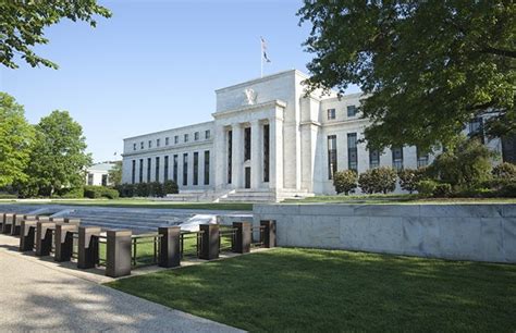 Fomc Minutes What The Fed Is Looking For In 2017 Investopedia