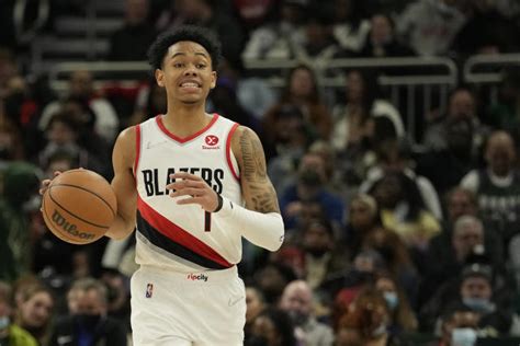 Blazers G Anfernee Simons Agrees To 4 Year 100 Million Extension