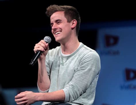 Connor Franta Net Worth Personal Life Relationship Career And Biography