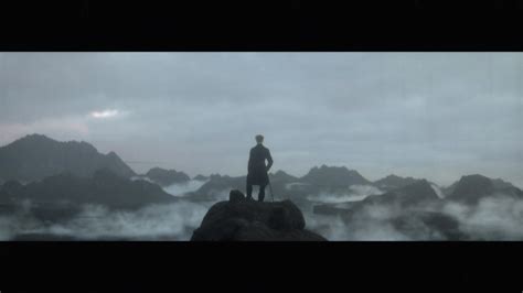 Wanderer Above The Sea Of Fog Background