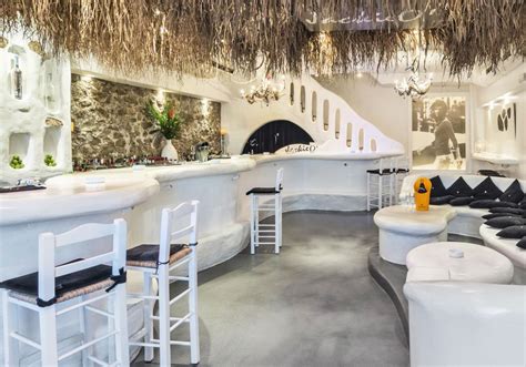 These are Mykonos Town Best Nightclubs and Bars