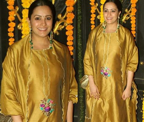 anita hassanandani spotted at ekta kapoor s 2020 diwali bash in gold suit