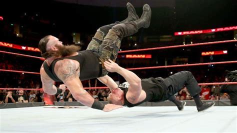 Braun strowman chokeslams samoa joe and roman reigns at the same time during the universal championship main event at summerslam. Brock Lesnar vs. Braun Strowman | Brock lesnar