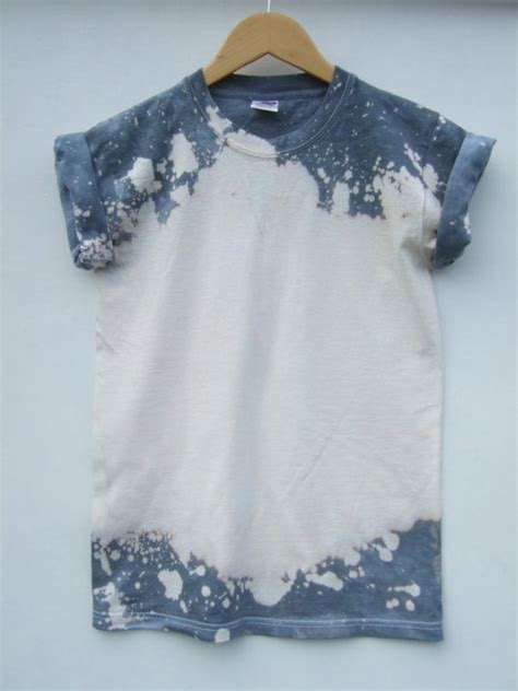 Diy bleach tie dye in 4 quick steps! Image result for bleach tie dye (With images) | Tie dye ...