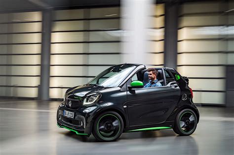 Smart Fortwo Cabrio Electric Drive Specs And Photos 2016 2017 2018