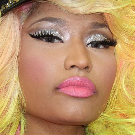 Nicki Minaj Makeup Brown Eyeshadow Silver Eyeshadow And Bubblegum Pink