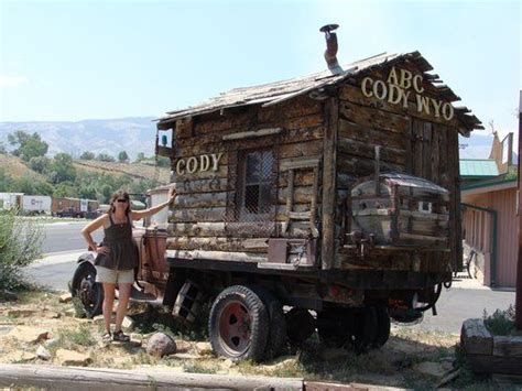 Log Cabin Camper Vintage Trailers Tin Can Cody Motorhome Log