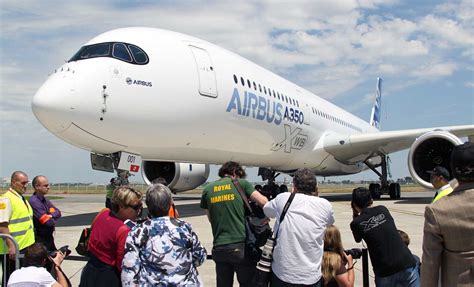 First Flight Of Airbus A350 Reopens Wide Body Race