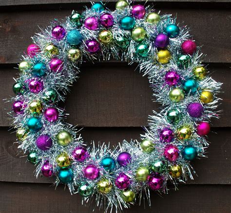 Tinsel And Bauble Wreath Christmas Flowers Xmas Crafts Wreath Crafts