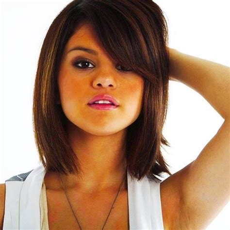 Celebrity Short To Medium Length Hair Style With Bangs For