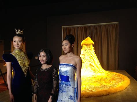 Guo Pei Gowns At Bowers Museum La Explorer Queen Gown Strapless