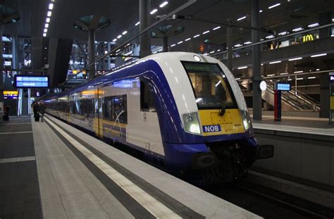 Rufen sie ihren busfahrplan für die stadt leipzig direkt ab. Hier X68903 von Leipzig Hbf. nach Warnemünde, dieser Zug ...