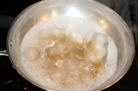 Very easy and method to clean burnt oil stains from your pots and pans to make them look shiny and original again !! Removing Burnt Oil From a Frying Pan | ThriftyFun