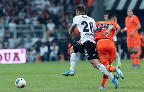 Garip bir golle maçı kaybettik. Rıdvan Dilmen'den Beşiktaş - Başakşehir maçı yorumu ...