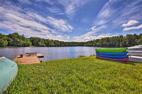 Quiet Pocono Lake House On 1 Wooded Acre W Hot Tub Updated 2020 Tripadvisor Pocono Lake