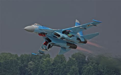 Wallpaper Su 27 Flanker Combat Aircraft Take Off 1920x1200 Hd Picture